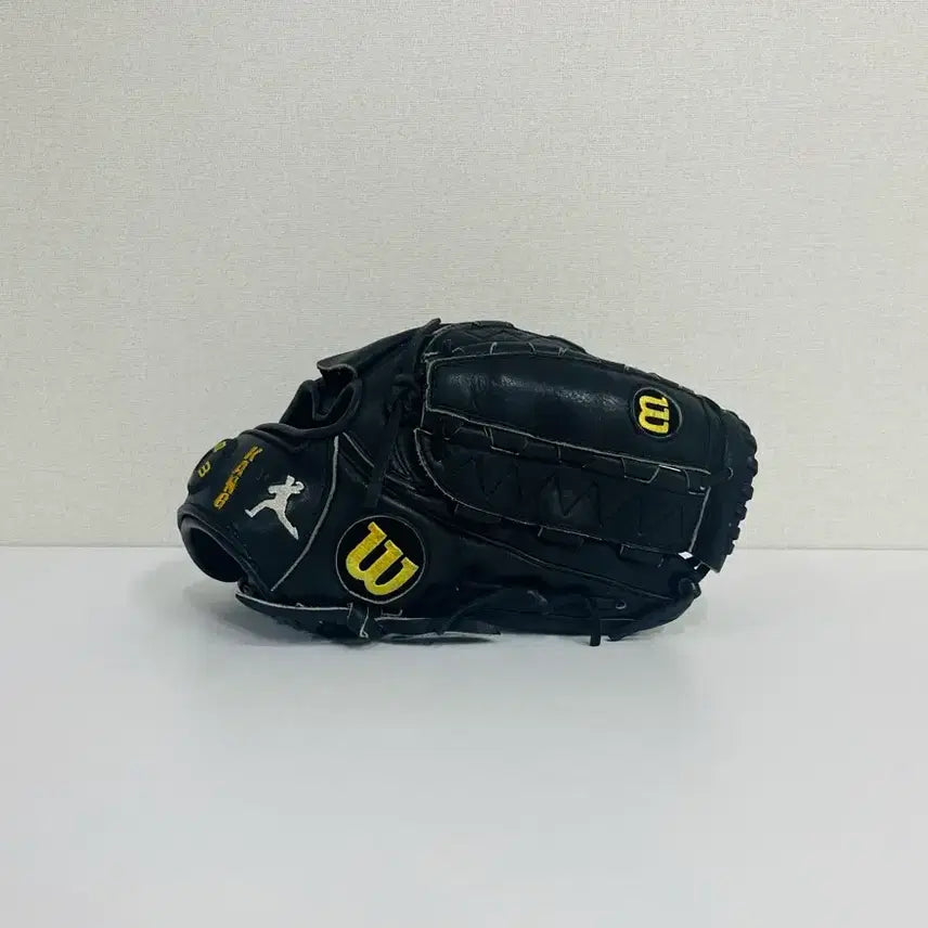 [BUNJANG] Wilson A2000 Hyun-Jin Ryu Model Pitcher's Glove (Baseball Glove) / <급처> 윌슨 a2000 류현진 모델 투수글러브 (야구글러브)