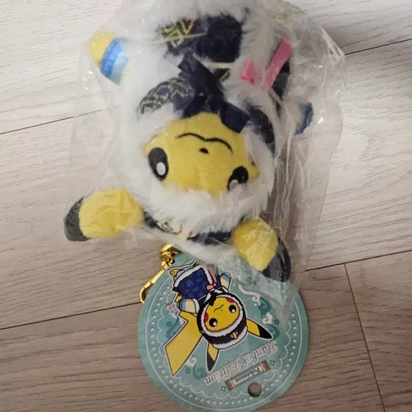 [BUNJANG] Pikachu Hanbok Keyring Plush Male / 한복 피카츄 키링 인형 수컷