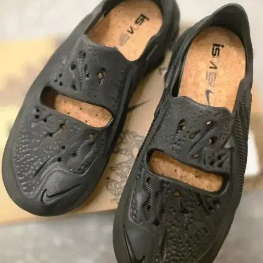 [BUNJANG] Nike ISPA Universal Black Slippers (280mm) / (새상품) 나이키 ISPA 유니버설 블랙 슬리퍼 280사이즈