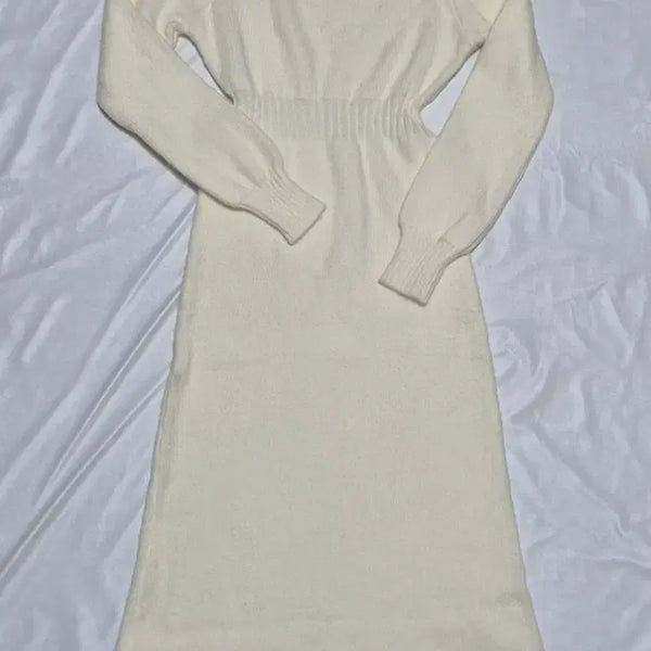 [BUNJANG] Ivory Knit Dress / 교환 니트 아이보리 원피스 (하객룩 피로연 상견례 삿포로 여리피
