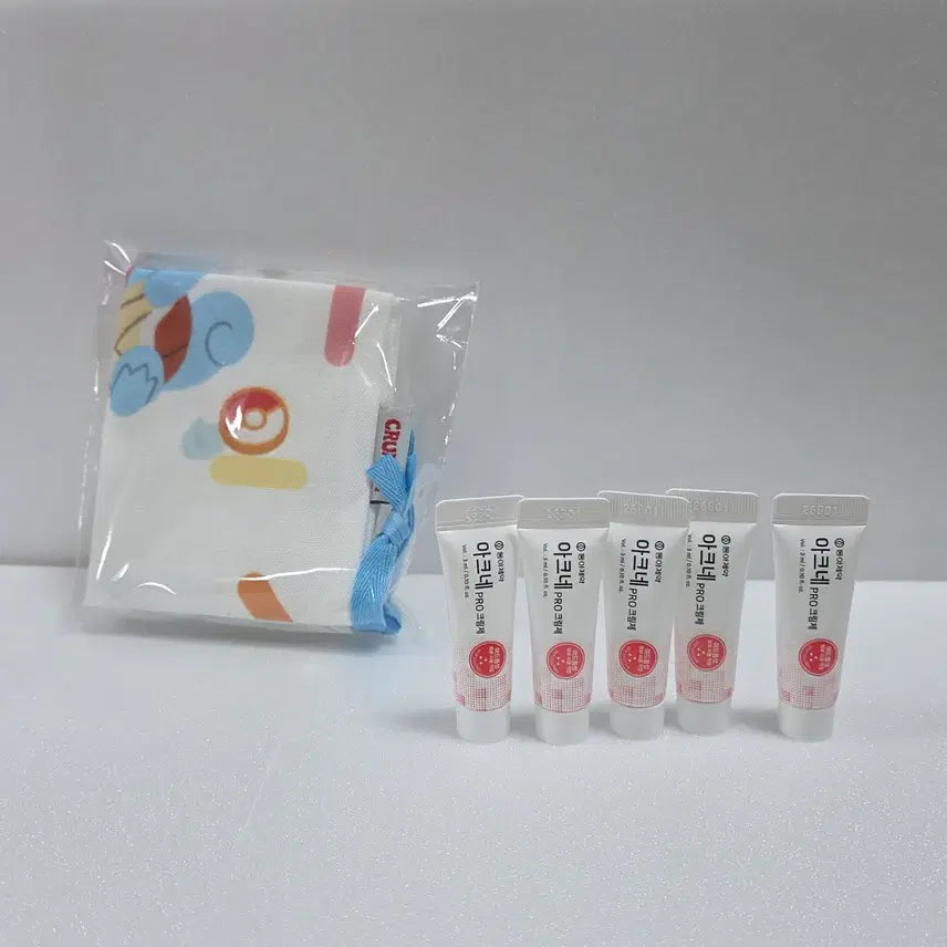 [BUNJANG] Squirtle Pouch + Dong-A Pharm Acne Pro Cream Set / 꼬부기 파우치 + 동아제약 아크네 PRO 크림제