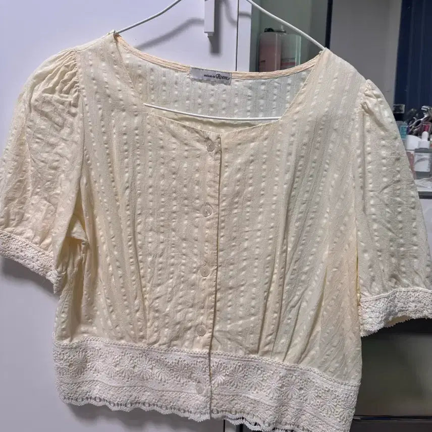 [BUNJANG] Roem Short Sleeve Blouse / 로엠 반팔 블라우스