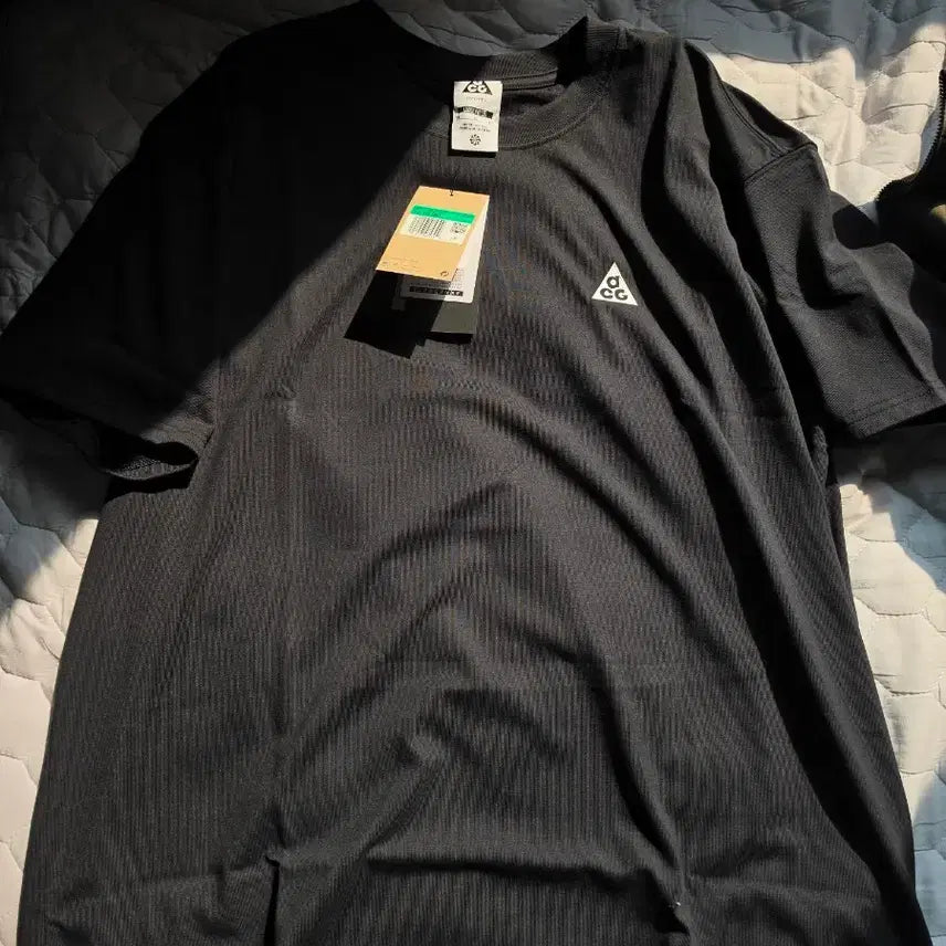 [BUNJANG] Nike ACG Short Sleeve T-Shirt Black Size 105 / 나이키 ACG 반팔 티셔츠 블랙 105