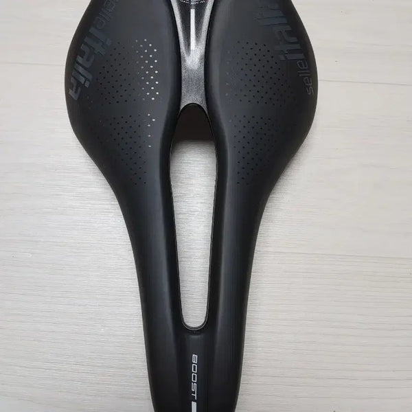 [BUNJANG] Selle Italia Novus Boost Evo Superflow Manganese Rail Bicycle Saddle (145mm) / A급 셀레 이탈리아 신형안장 노부스부스트evo 슈퍼플로우 망간레일 145