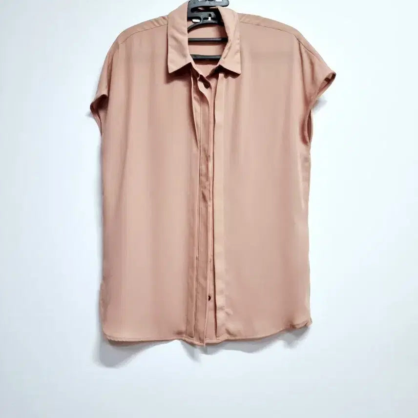 [BUNJANG] She's Miss Sleeveless Blouse Beige / 쉬즈미스 민소매 블라우스
