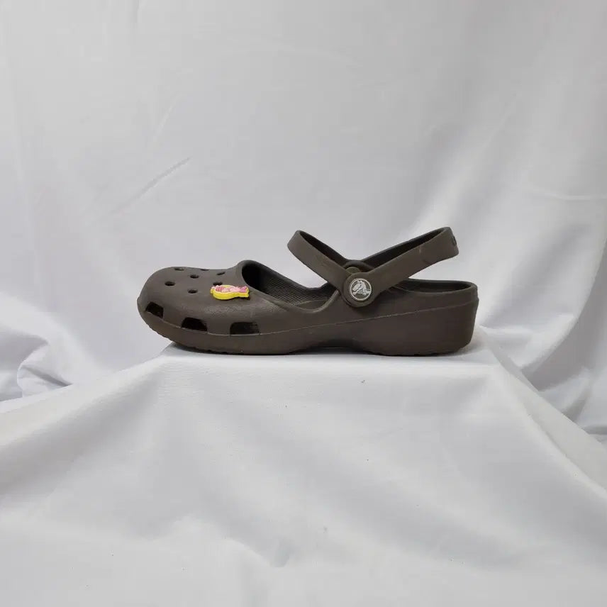 [BUNJANG] Vintage Crocs Karin Gitz Clog Sandals Slippers Brown / 빈티지하서 w8 250 크록스 카린 지비츠 클로그 샌들 슬리퍼 브라운
