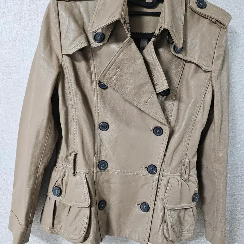 [BUNJANG] Beige Leather Trench Coat / 베이지색 가죽 트렌치코트