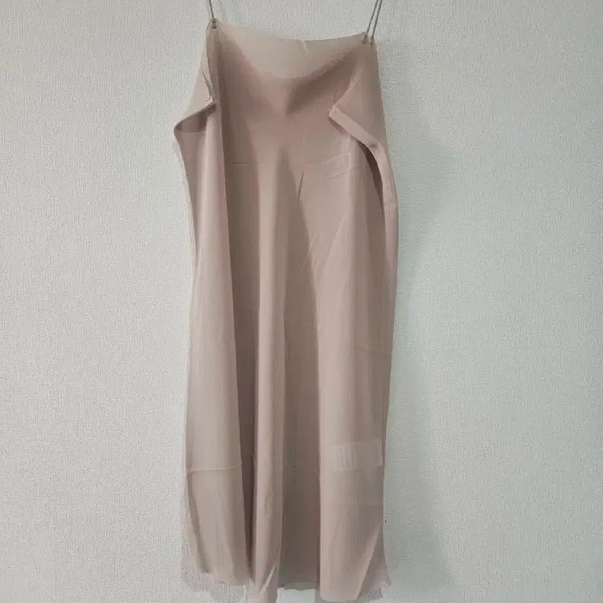 [BUNJANG] Monochrome Beige Slip Dress / 새제품 여성 모노크롬 베이지 슬립 55