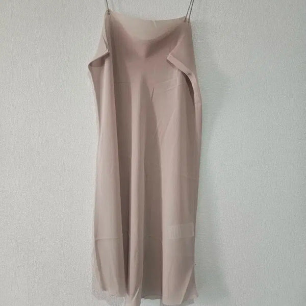 [BUNJANG] Monochrome Beige Slip Dress / 새제품 여성 모노크롬 베이지 슬립 55