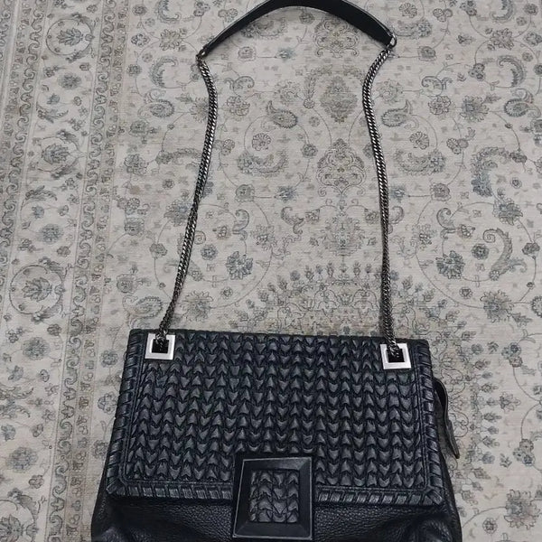 [BUNJANG] Loose & Lounge Chain Strap Leather Shoulder Bag / 루즈앤라운지 체인 스트랩 레더 숄더백