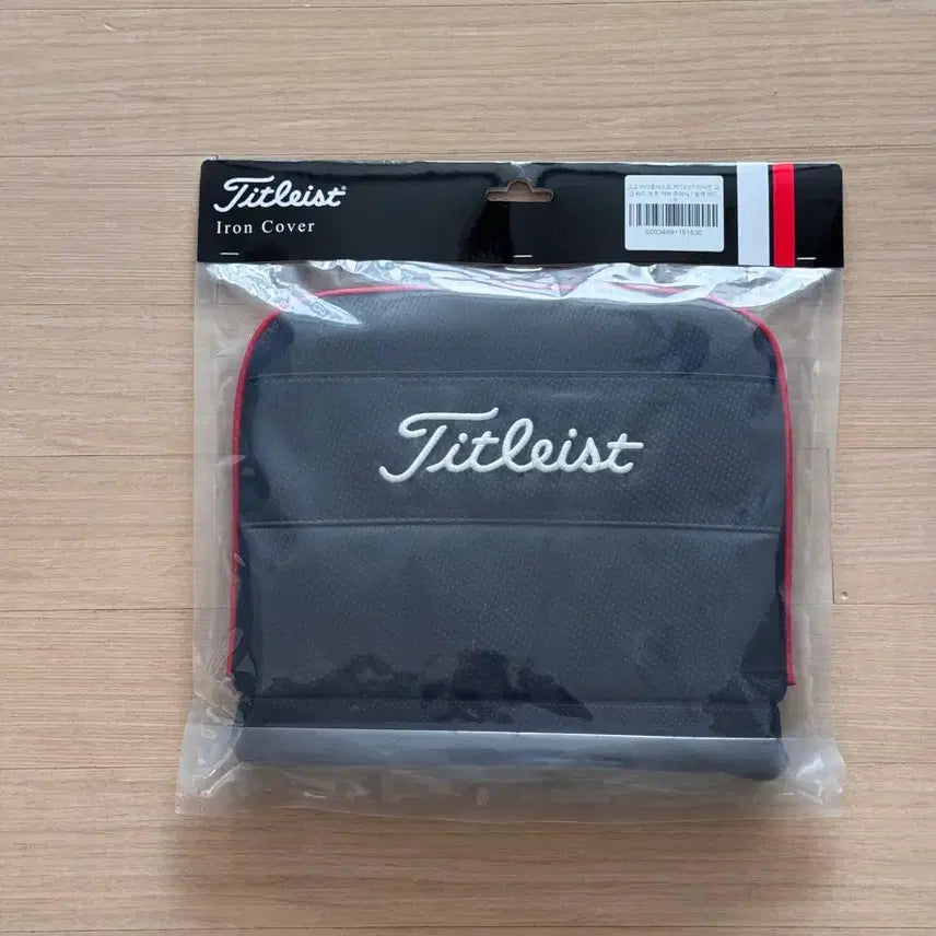 [BUNJANG] Titleist Iron Headcover Black/Red / 타이틀리스트 아이언 통커버 블랙/레드