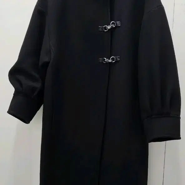 [BUNJANG] ZARA Black Wool Blend High Neck Long Coat with Metal Buckle / ZARA의 금속 버클 블랙 울 블렌드 하이넥 롱 코트