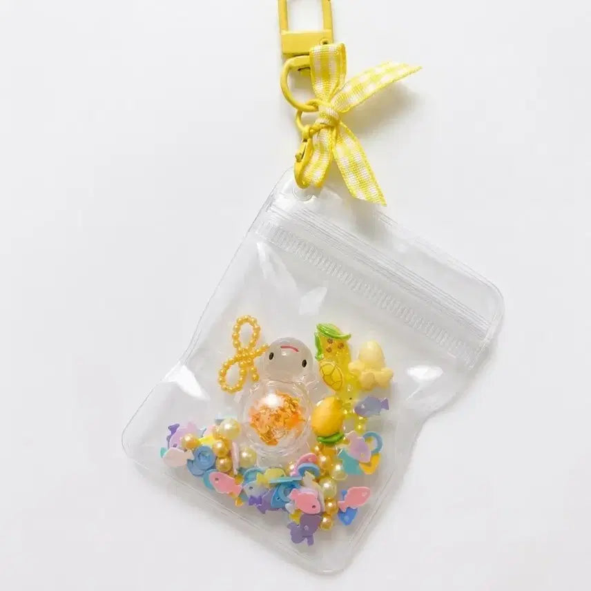[BUNJANG] Charmings Handmade Beaded Pouch Shaker Keychain (Glow-in-the-Dark) / Yellow / [키링] 행운의 비즈 파우치 쉐이커 키링 (반짝반짝 야광)/ 옐로우