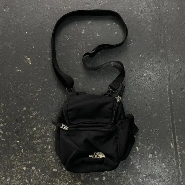 [BUNJANG] The North Face Crossbody Bag / 노스페이스 크로스백