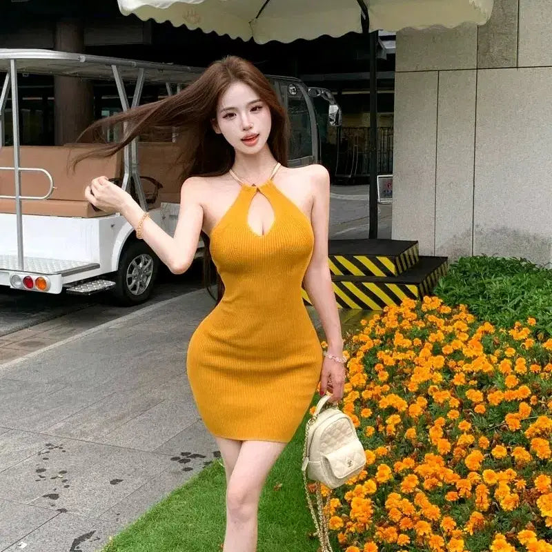[BUNJANG] Halter Neck Mini Dress / [3컬러] 홀터원피스 홀터넥원피스 홀복 섹시원피스 나시원피스 옐로우 연두