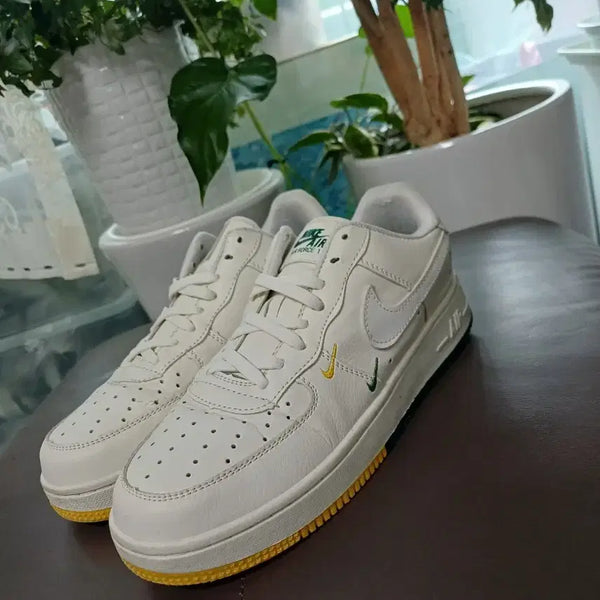 [BUNJANG] Nike Air Force 1 Sneakers 250 / 에어포스1 운동화 250