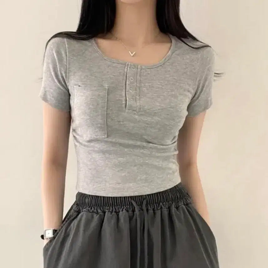 [BUNJANG] Ablie Shirring Short-Sleeve T-Shirt / 에이블리 쫀쫀 셔링 반팔