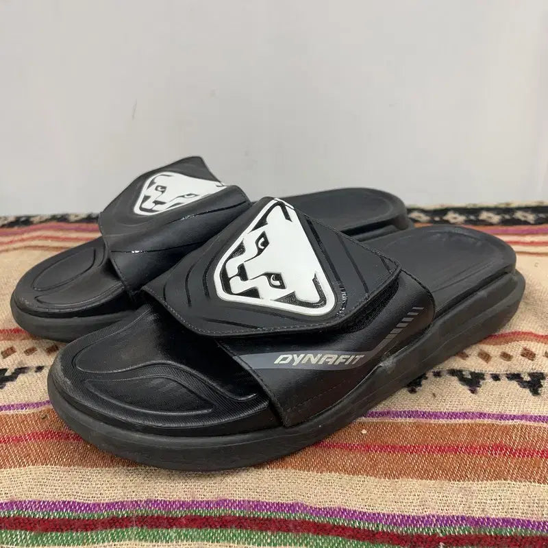 [BUNJANG] Dynafit Velcro Black Slippers 270 / 다이나핏 벨크로 블랙 슬리퍼 270 X01900