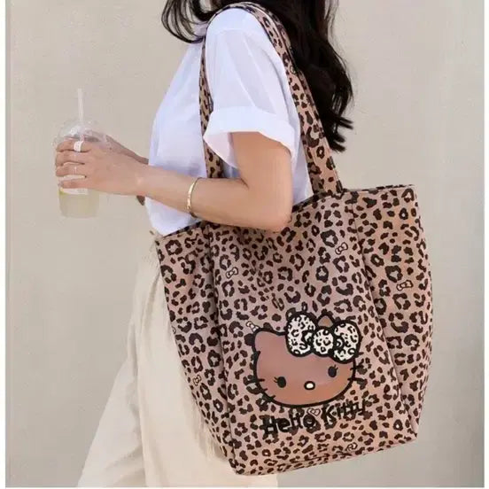 [BUNJANG] Hello Kitty Leopard Print Shoulder Bag / 호피키티 숄더백