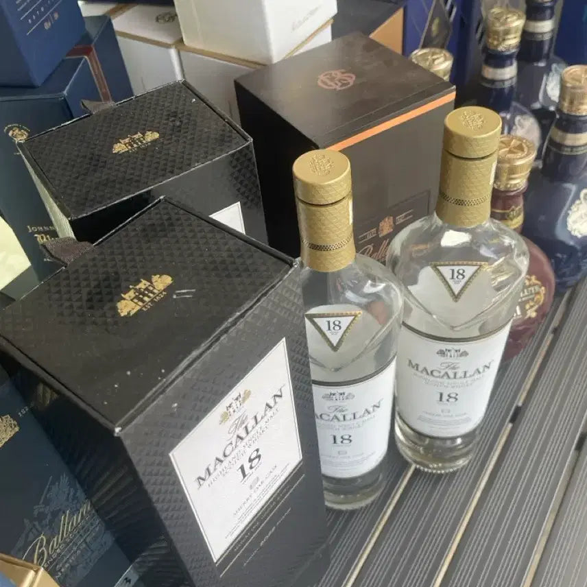 [BUNJANG] Macallan 18 Year Old 2022/2023 Empty Bottle Case / 맥캘란 18년 2022,2023 공병 케이스 겉박스
