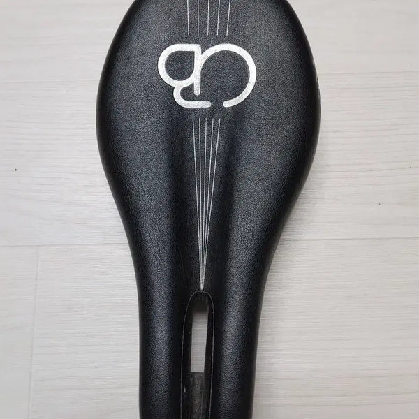 [BUNJANG] Cobb Fifty Five Triathlon Saddle / 철인 안장으로 유명한 cobb fifty five 자전거 안장 팝니다.