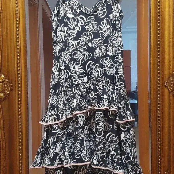 [BUNJANG] Lucky Chouette Mademoiselle Dress / 럭키슈에뜨 마드모아젤 원피스