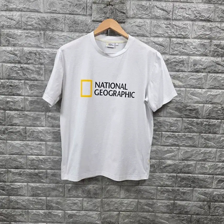 [BUNJANG] National Geographic White Short Sleeve T-Shirt Size 100 / 내셔널 지오그래픽 반팔 티셔츠 화이트  사이즈 100