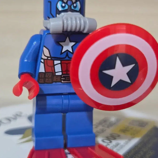 [BUNJANG] LEGO Captain America Scuba Diver Figure with Shield / 캡틴아메리카 스쿠버다이빙 레고