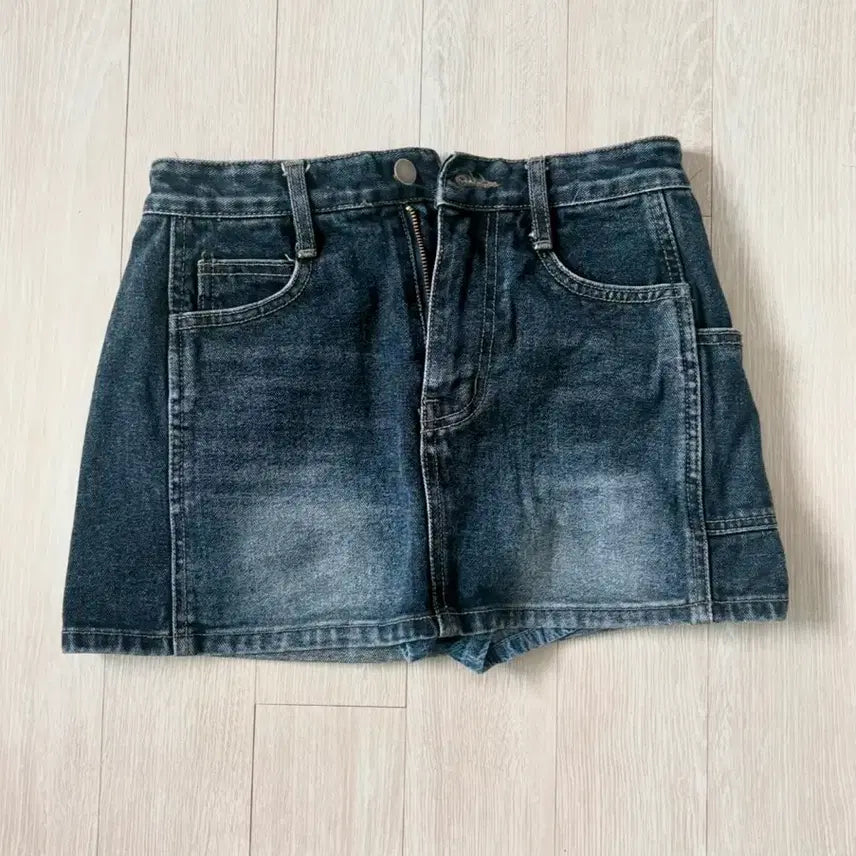 [BUNJANG] Denim Mini Skirt with Built-in Shorts / 진청치마/안에 바지도 있어요!!