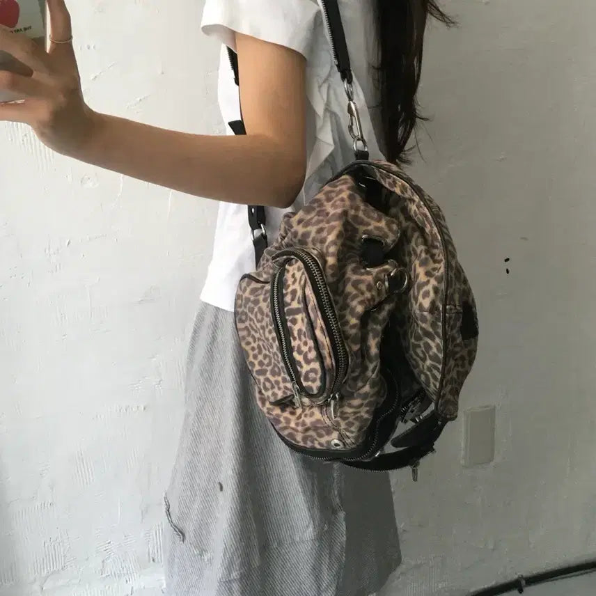 [BUNJANG] Alexander Wang Leopard Marti Backpack / Alexander Wang 알렉산더 왕 레오파드 마르티 백팩