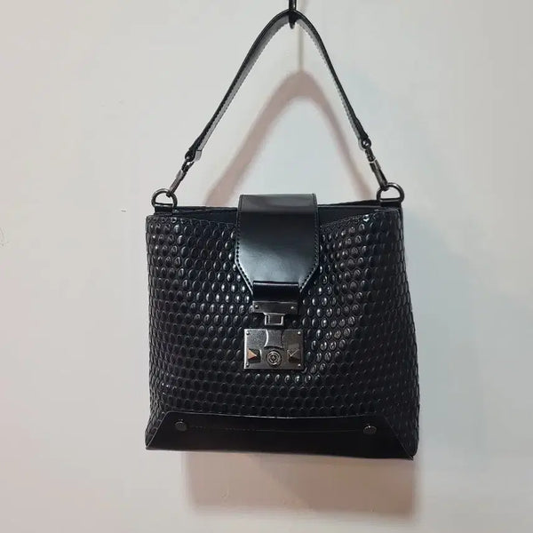 [BUNJANG] Loose Union Lounge Embossing Dot Bag Black / 루즈앤라운지 블랙 엠보싱 도트백