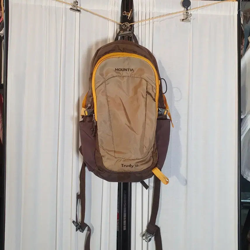 [BUNJANG] Mountia Trudy 25L Hiking Backpack / 마운티아 트루디 25 등산 배낭