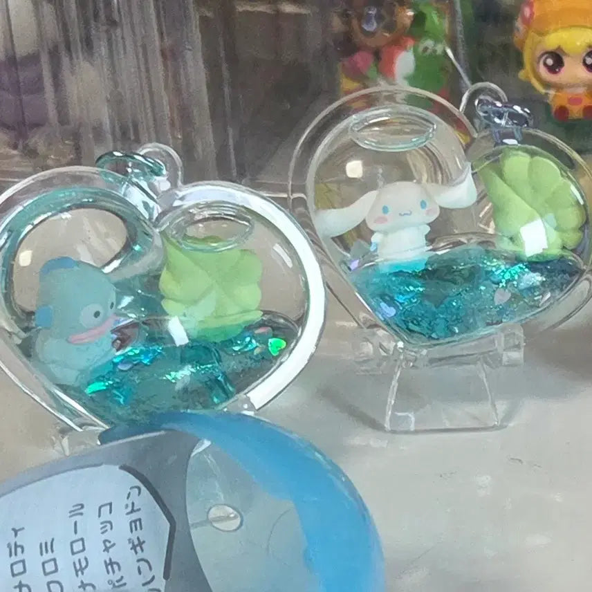 [BUNJANG] Sanrio Four-Leaf Clover Lucky Water Ball Keychain / 산리오 네잎클로버 행운 워터볼 한교동 시나모롤