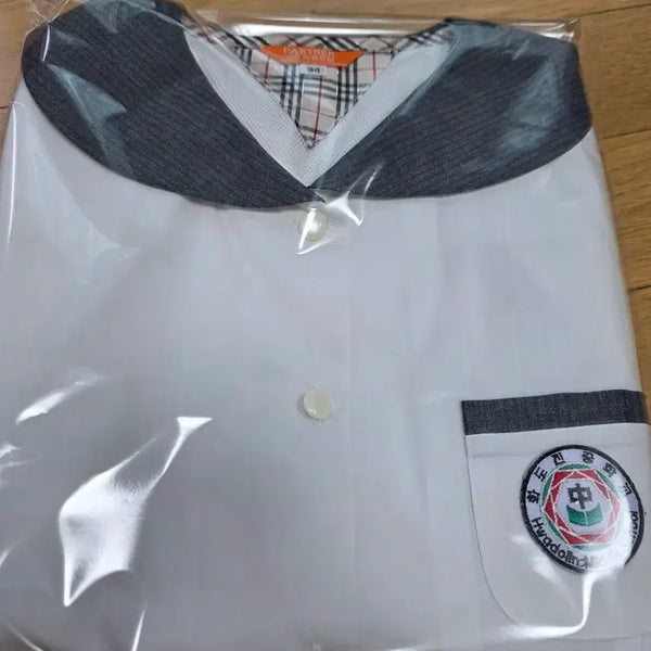 [BUNJANG] Hwadojin Middle School Summer Blouse (Size 95) / 예쁜 여자교복 하복교복 블라우스 단품(95, 화도진중)