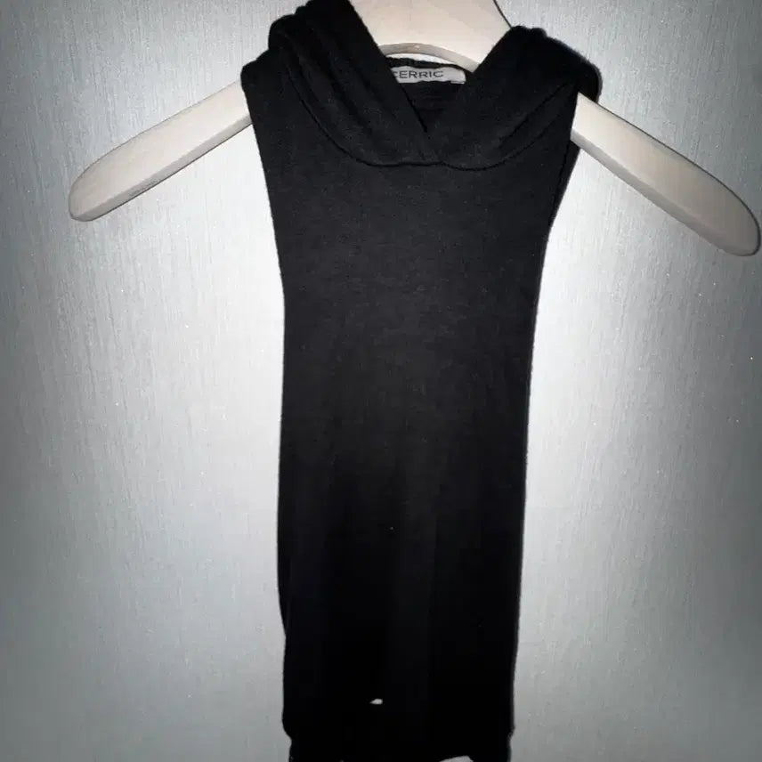 [BUNJANG] CERRIC Sleeveless Hood / 세릭 (CERRIC) sleeveless hood