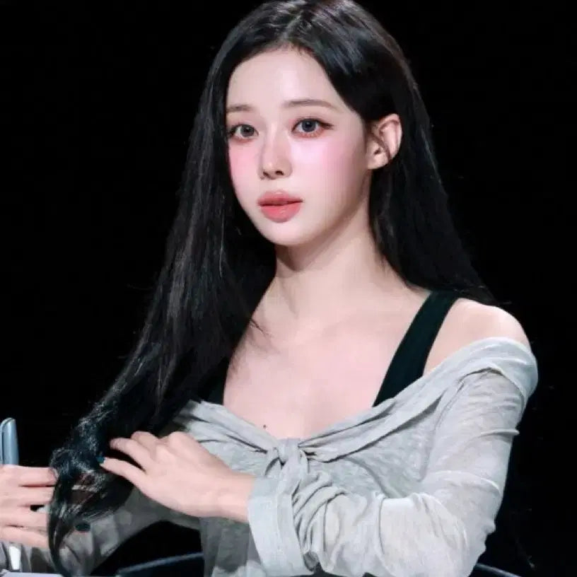 [BUNJANG] Ouenso Marina Off-Shoulder T-Shirt / 오운서 마리나 티셔츠