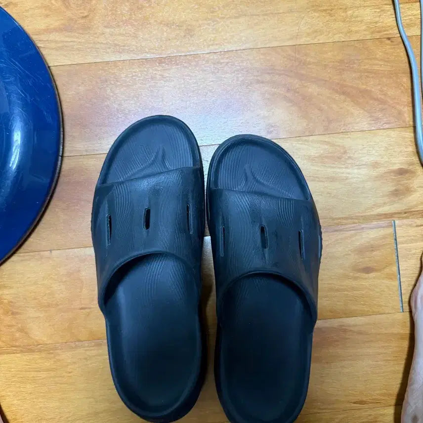 [BUNJANG] Hoka Ora Recovery Slide 3 Black US 9 / 호카 오라 리커버리 슬라이드3 블랙 270사이즈 판매(상태좋음)