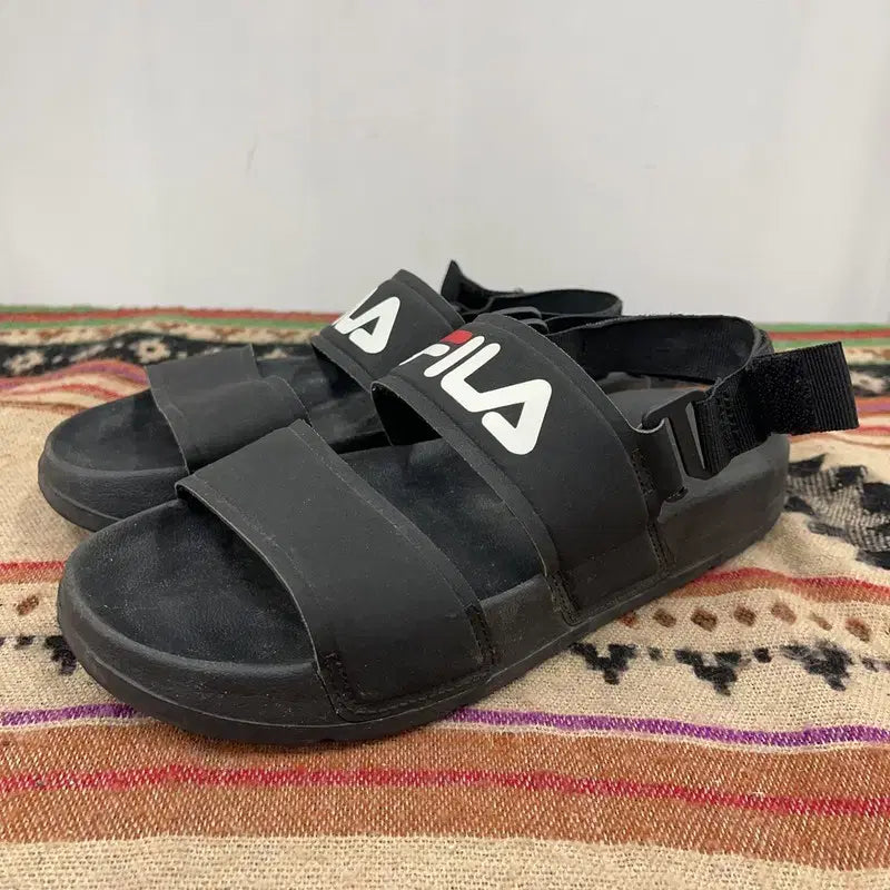 [BUNJANG] FILA Black Sandals 250 / 필라 FILA 블랙 샌들 250 X01923