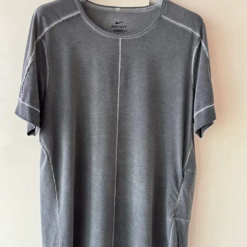 [BUNJANG] Nike Yoga Dri-FIT Short Sleeve T-Shirt Grey XL / 나이키 요가 드라이핏 반팔 티셔츠 그레이 xl 105