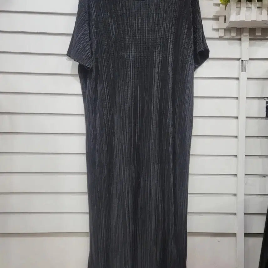[BUNJANG] Hotping Pleated Design Dress / #여성의류매력적인 플리츠 디자인의 핫핑 원피스