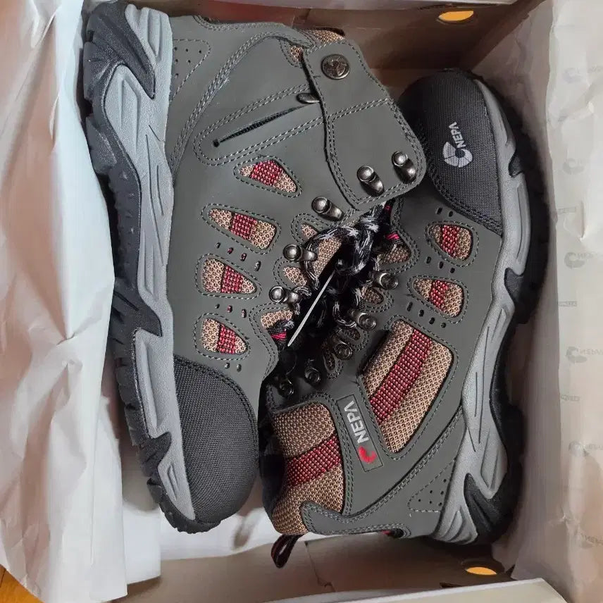 [BUNJANG] NEPA Safety Shoes GT-36-N Size 260 / 네파 안전화 GT-36-N 사이즈260