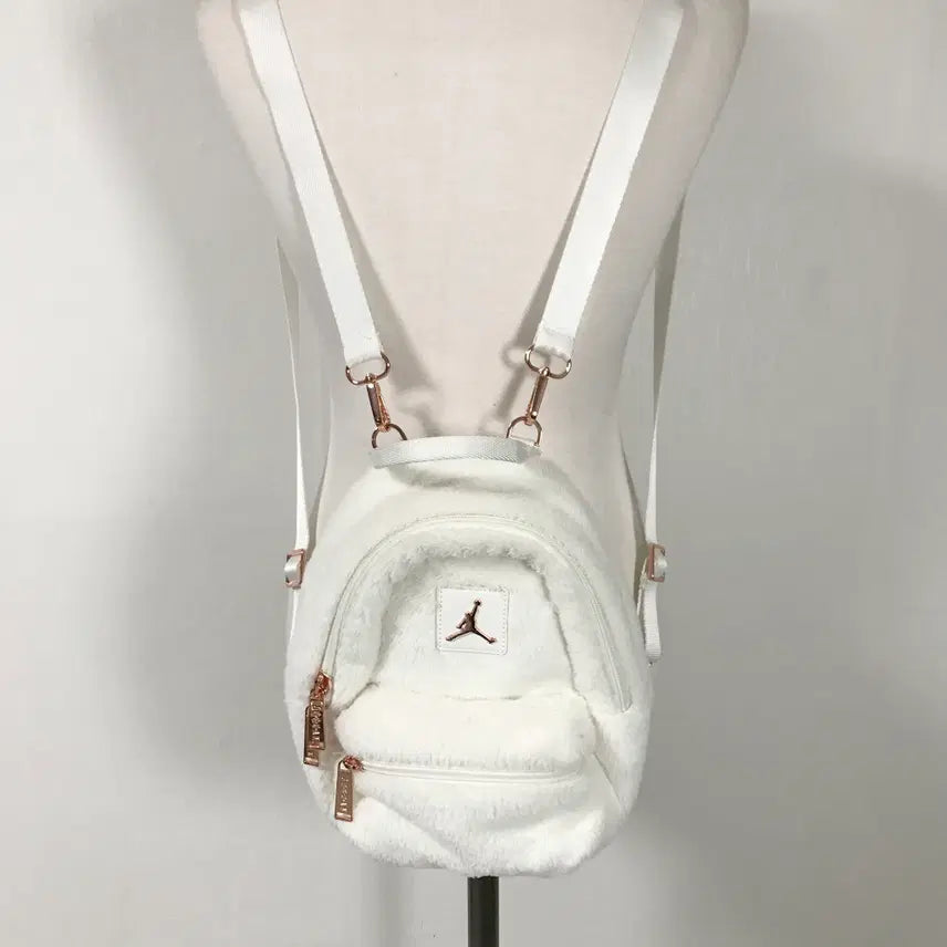 [BUNJANG] Jordan Young Fur Mini Backpack White / 조던 영털미니백팩화이트 호호상점