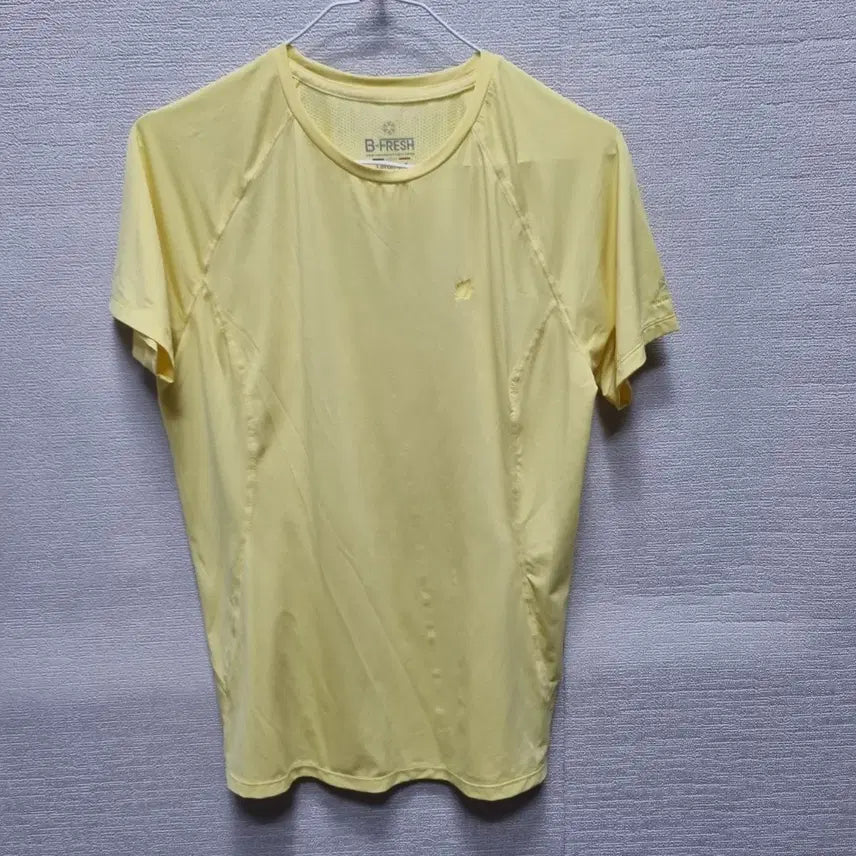 [BUNJANG] Lafuma Women's Short Sleeve T-Shirt Yellow Size M / 자101 라푸마 반팔 티셔츠