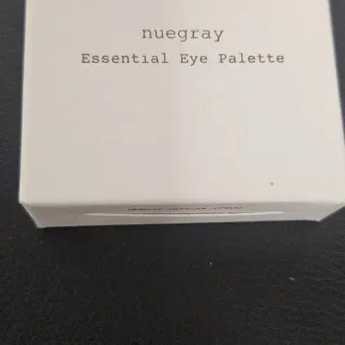 [BUNJANG] NUGRAY Essential Eyeshadow Palette #03 Rosy Burn / (새상품 반값)누그레이 에센셜 아이섀도우 팔레트 3번 로지번