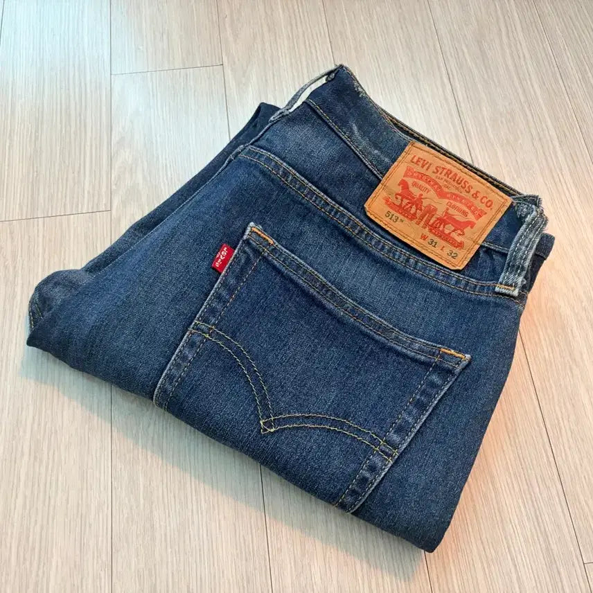 [BUNJANG] Levi's 513 Straight Fit Jeans - Size 31x30 / 리바이스 513 31/32(실측31/30) 상태 굳