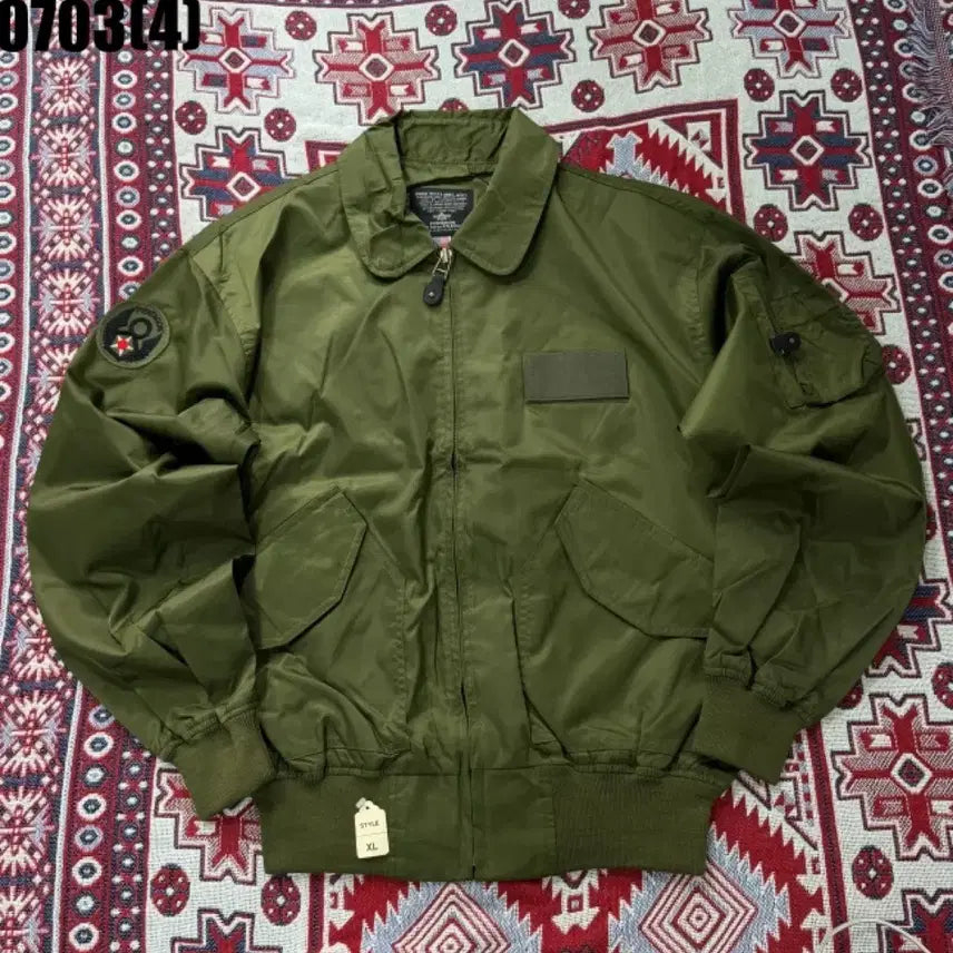 [BUNJANG] Pentagon Khaki Bomber Jacket XL / 펜타곤 카키색 항공 점퍼 XL
