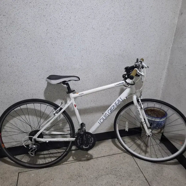 [BUNJANG] Louis Garneau Hybrid Bicycle / 루이가르노  하이브리드 자전거
