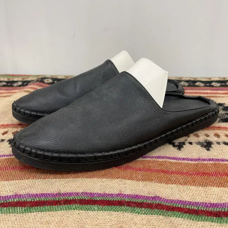 [BUNJANG] Zara Black Leather Mules Slippers 260 / 자라 ZARA 블랙 레더 뮬 슬리퍼 260 X01924