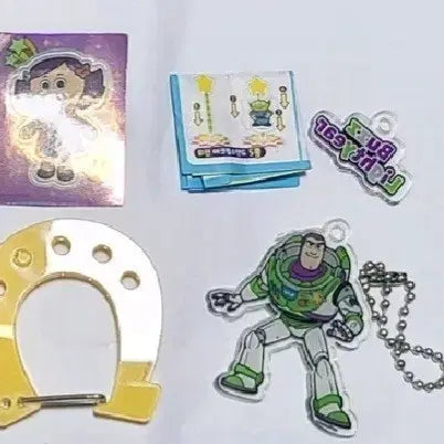 [BUNJANG] Kinder Joy Secret Toy Story 5 Acrylic Stand Carabiner Keychain Set / 킨더조이 시크릿 토이스토리5 아크릴 스탠드 카라비너 키링 등 새상품