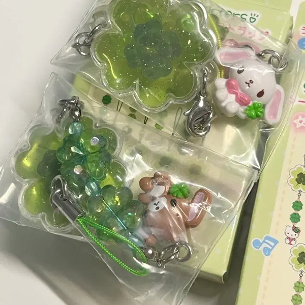 [BUNJANG] Sanrio Sugarbunnies Clover Strap (Shiro Usa & Kuro Usa) / 산리오 슈가바니즈 클로버 스트랩 시로우사 쿠로우사